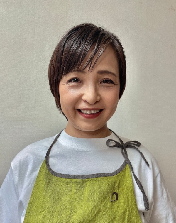 中村　由美