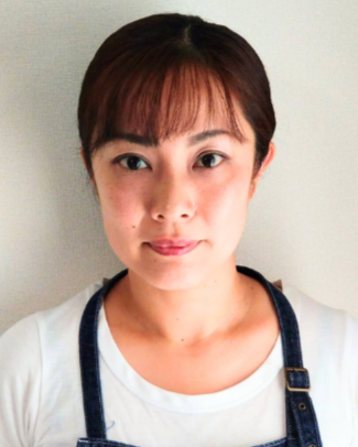 石井　美沙子